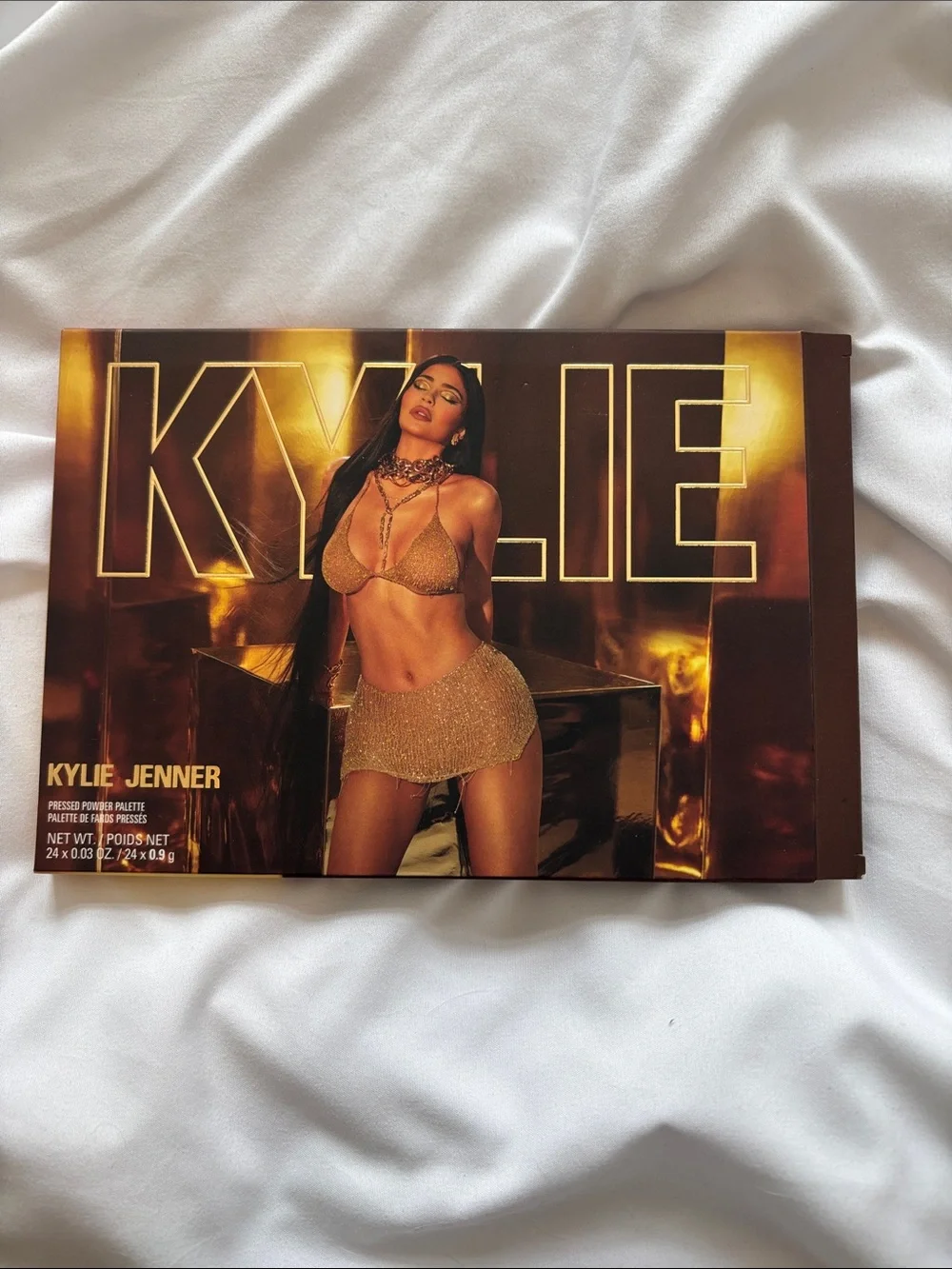 Kylie Cosmetics eye shadow palette